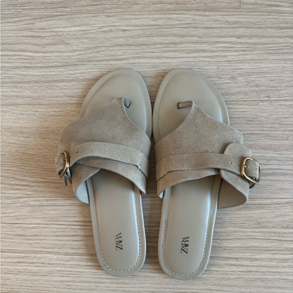 Zara women’s sandals size 40 (size 9)